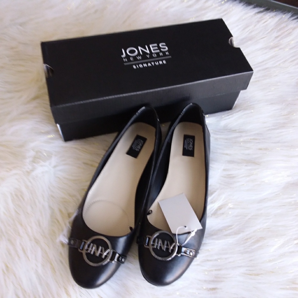 NWT Jones New York Flats